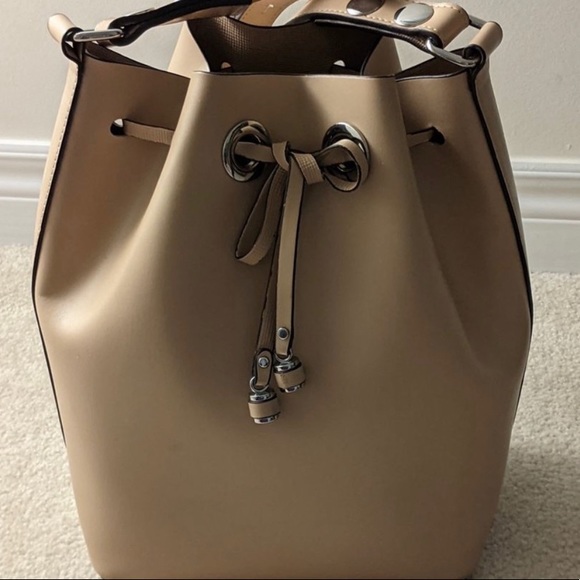 Zara bucket bag - Picture 2 of 3